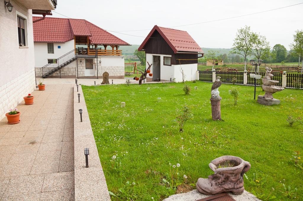 Apartment Jakovljevic Gornji Vaganac Exteriör bild